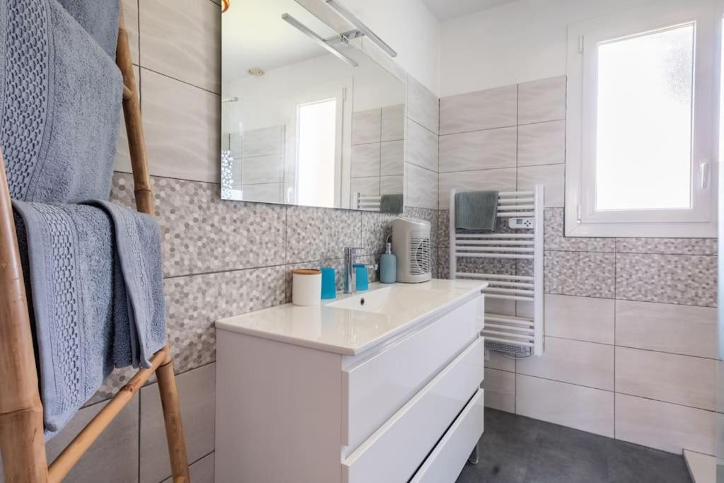 Redessan Villa Kapetanakis מראה חיצוני תמונה